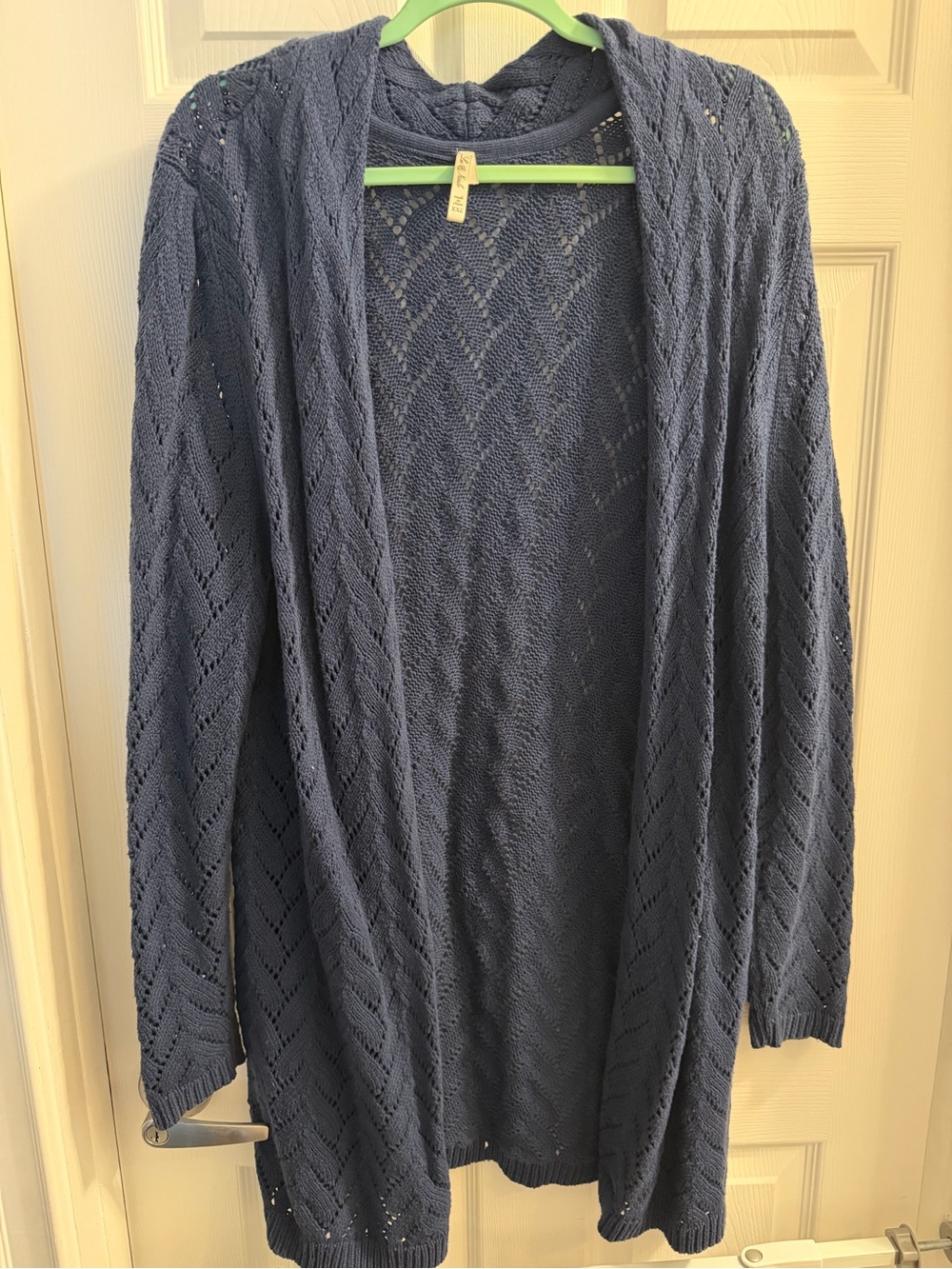 Leo & Nicole Navy Open Knit Cardigan